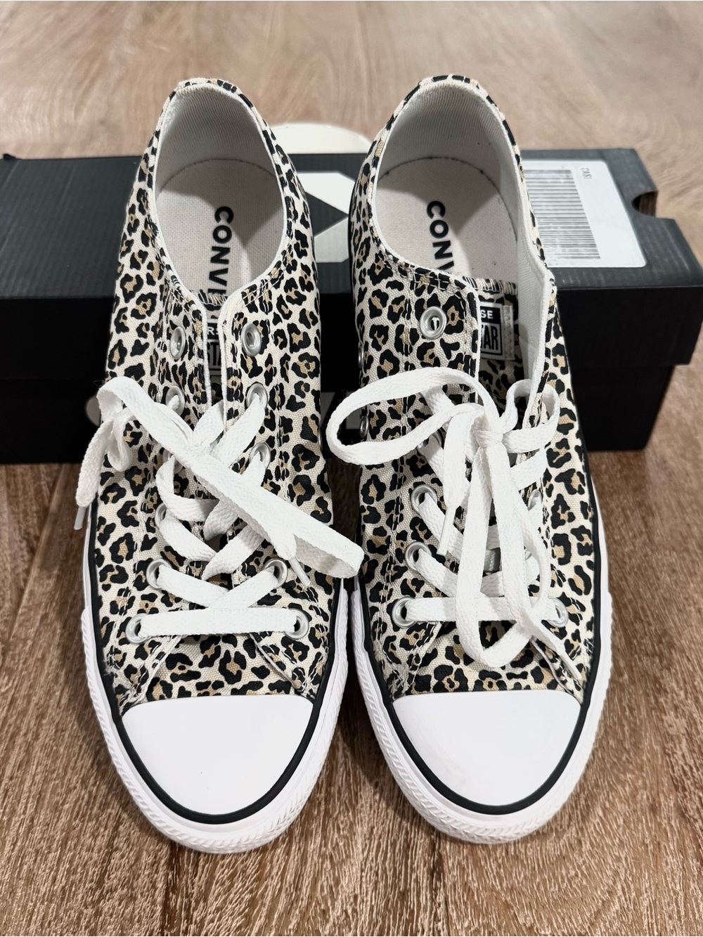 Converse Women's Leopard Print Low Top Sneakers - Black/White/Beige W9/M7 - Picture 2 of 7